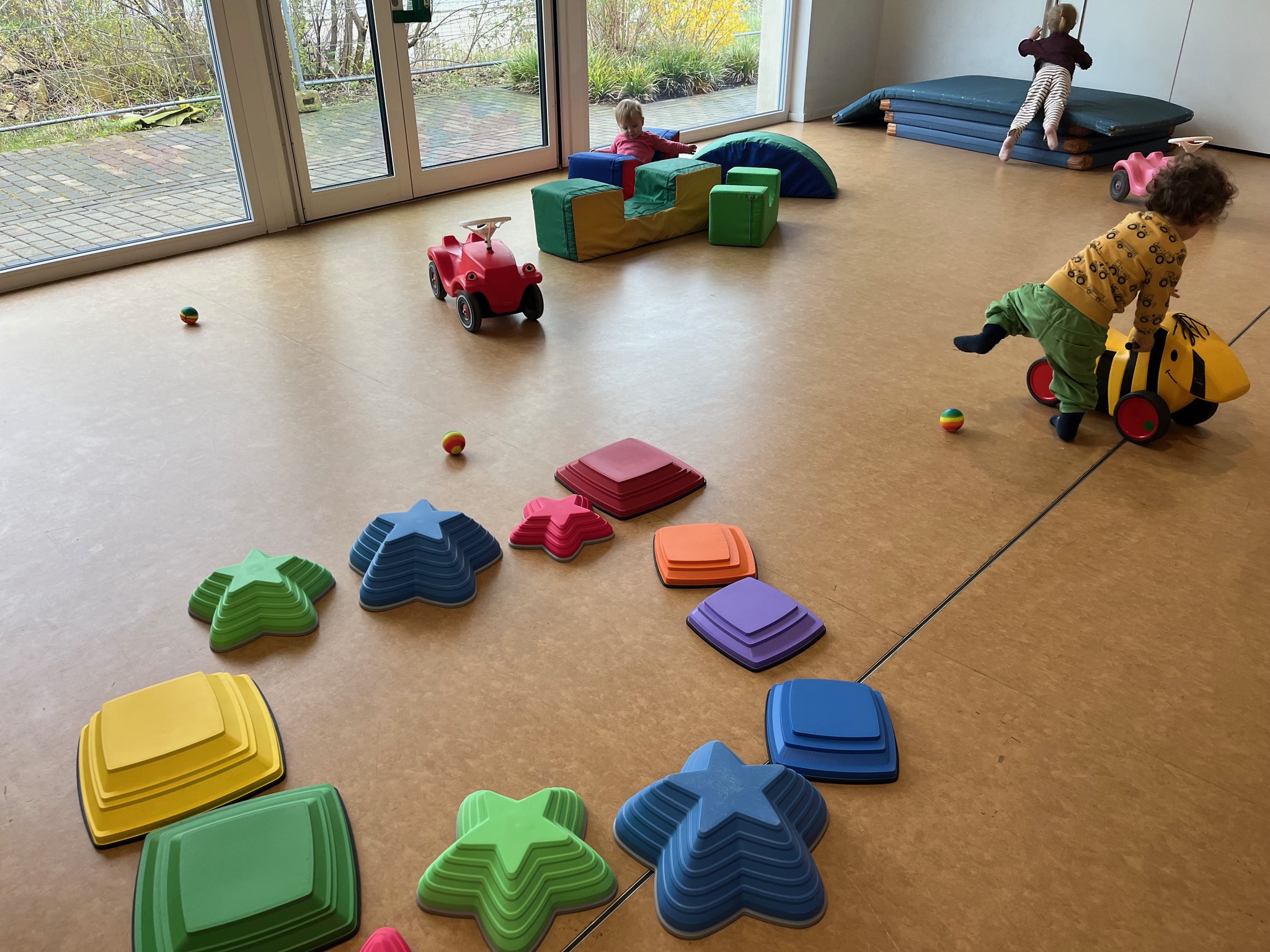 Bewegung und Turnen mit den Kindern